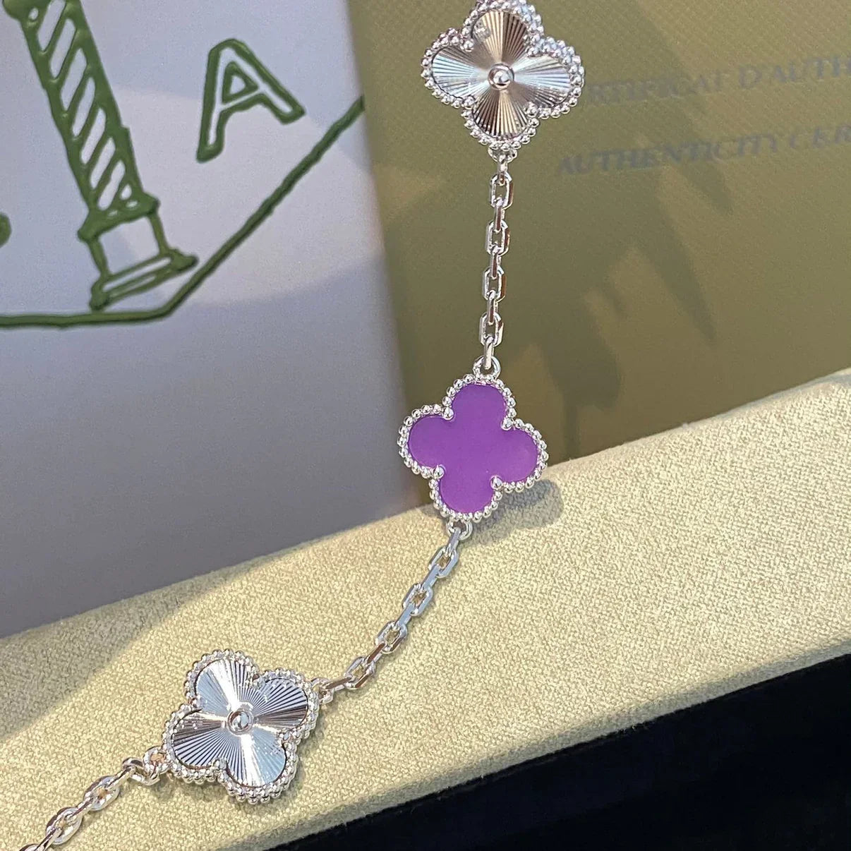 [MIRA]New  CLOVER 5 MOTIF VIOLET BRACELET COLLECTION
