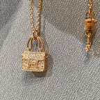 ??MIRA?¡¥CONSTANCE PEDANT DIAMOND NECKLACE