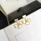 ??MIRA?¡¥CLOVER SWEET WHITE MOP EARRINGS