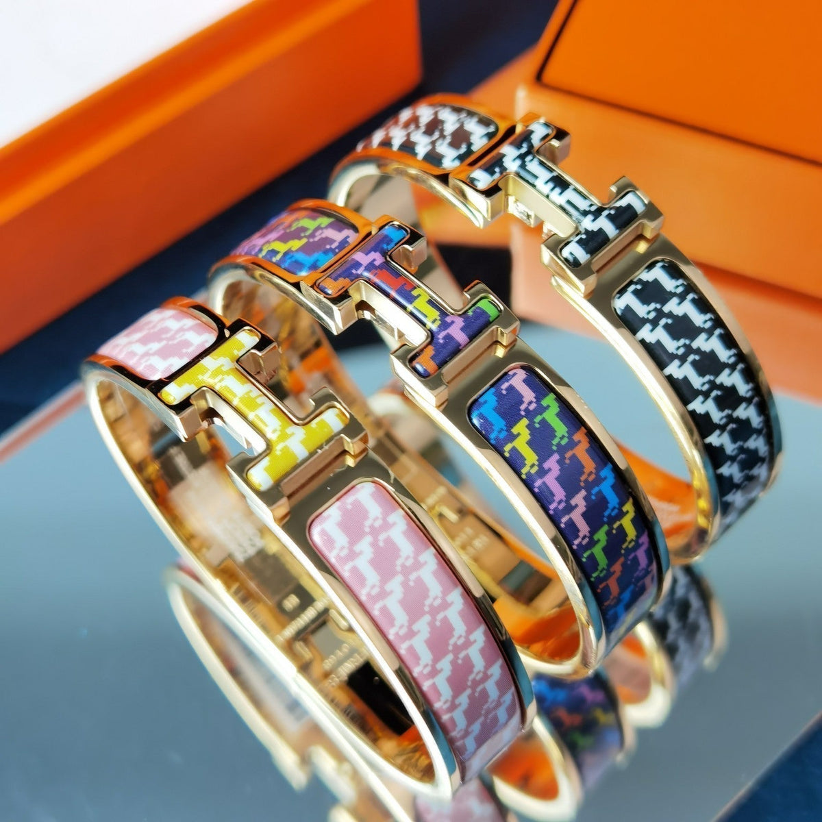 ??MIRA?¡¥H HORSE BRACELET 12MM