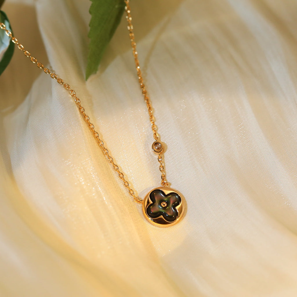 ??MIRA?¡¥SUN PEDANT PINK GOLD 1 DIAMOND NECKLACE