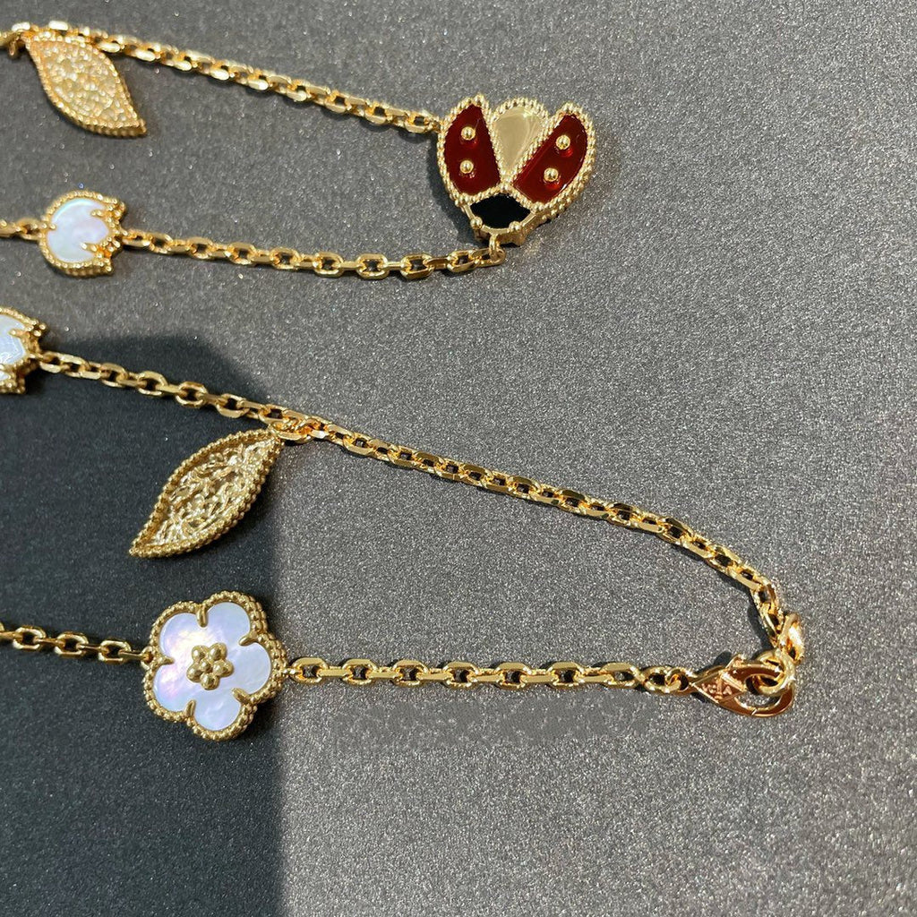 ??MIRA?¡¥LUCKY SPRING 15 MOTIFS GOLD NECKLACE