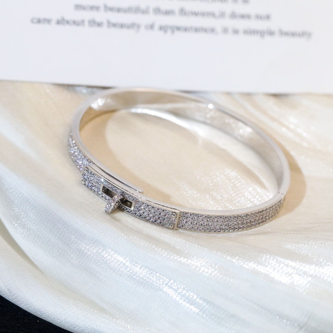 ??MIRA?¡¥KELLY BRACELET DIAMOND PAVED