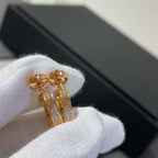 ??MIRA?¡¥LOVE DIAMOND PINK GOLD HOOP EARRINGS