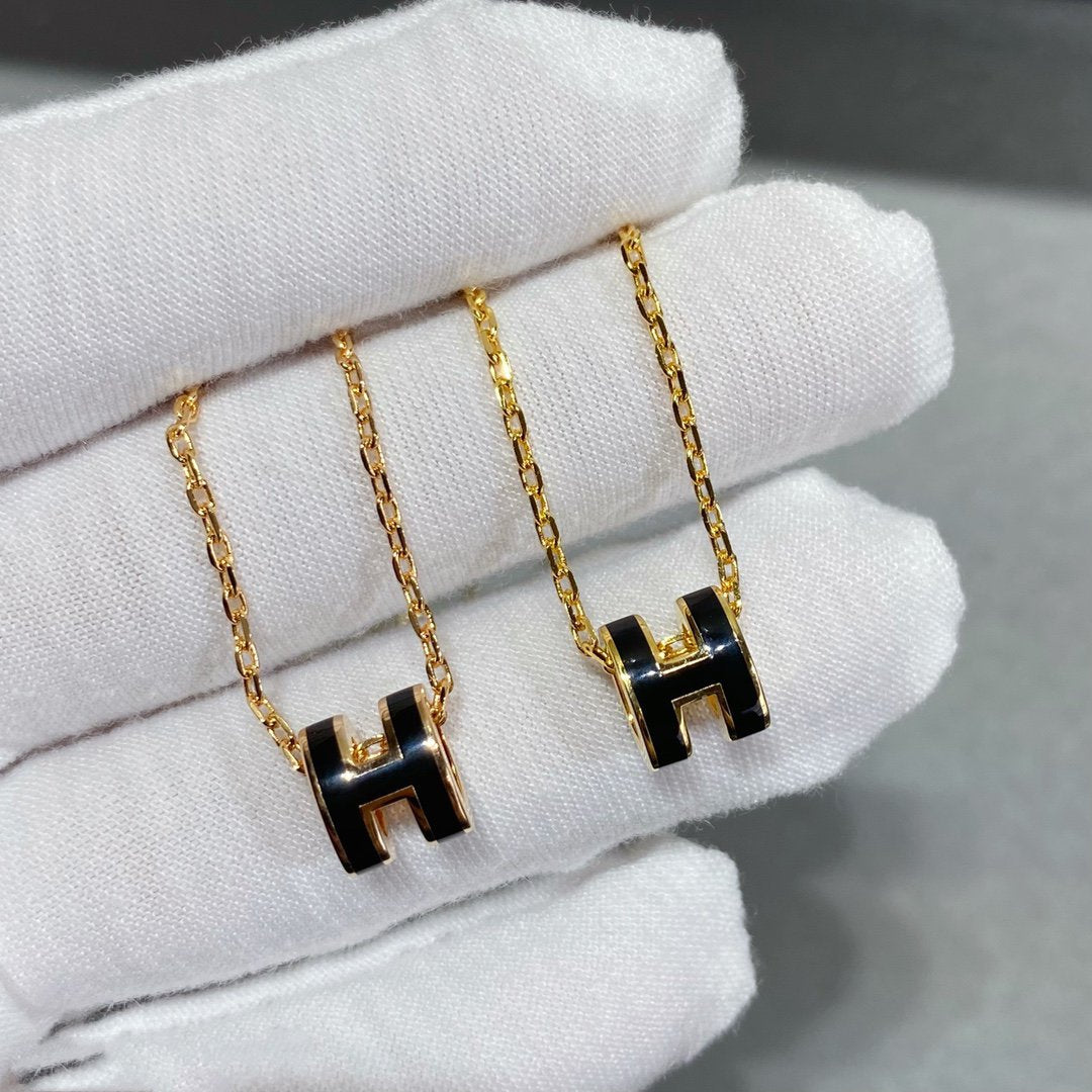 ??MIRA?¡¥MINI POP H NECKLACE