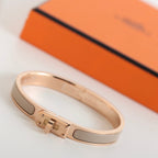 ??MIRA?¡¥HM KELLY GREY BRACELET