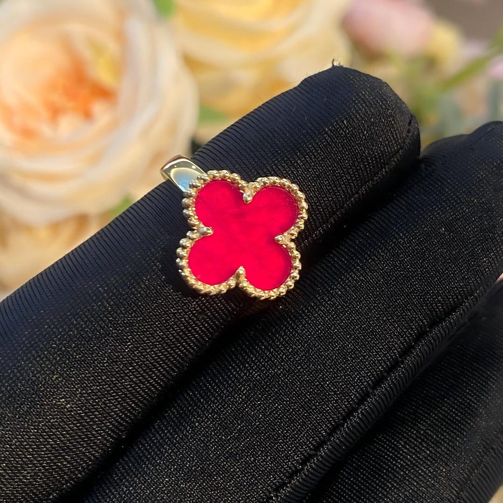 [MIRA] NEW CLOVER PINK ENAMEL RINGS