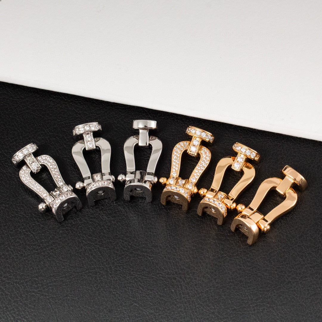 ??MIRA?¡¥FORCE LARGE HORSESHOE FULL DIAMOND BRACELET GOLD