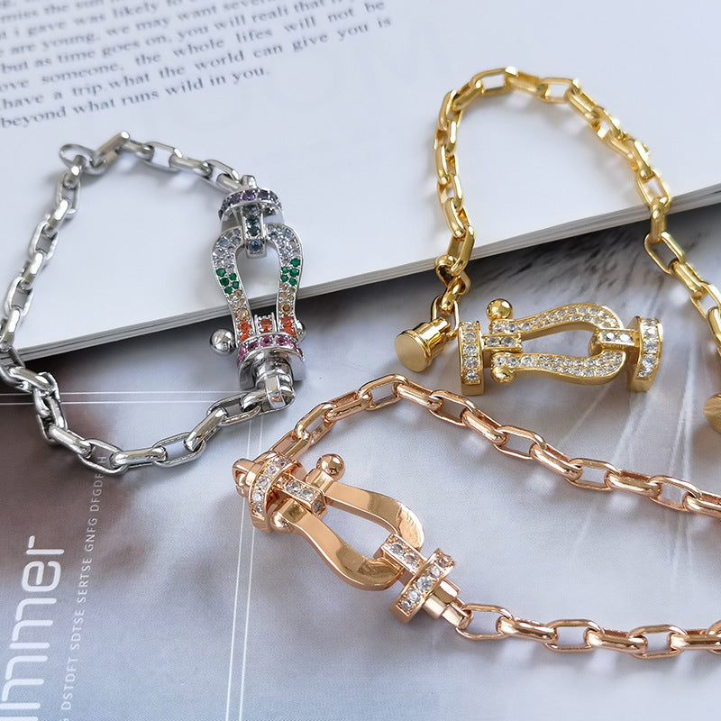 ??MIRA?¡¥FORCE LARGE HORSESHOE CLASP  METAL BRACELET