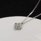 ??MIRA?¡¥CLOVER MINI 9.5MM PENDANT DIAMOND NECKLACE