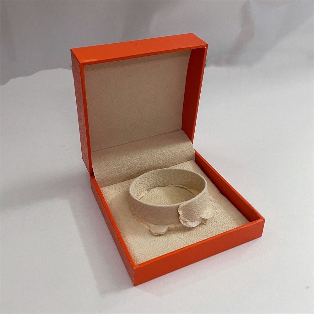 ??MIRA?¡¥HM BRACELET NECKLACE RING BOX GIFT BAG