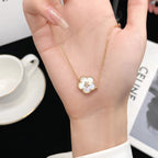 ??MIRA?¡¥LUCKY WHITE MOP PLUM BLOSSOM  BRACELET