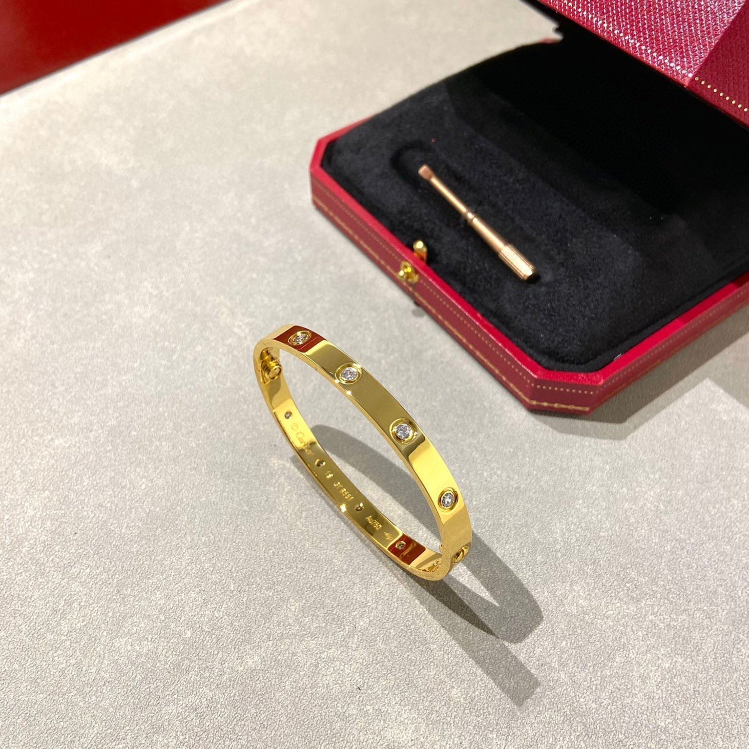 ??MIRA?¡¥LOVE BRACELET 6.1MM 10 DIAMONDS
