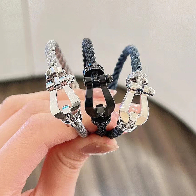 ??MIRA?¡¥FORCE LARGE HORSESHOE NO DIAMOND BRACELET GOLD