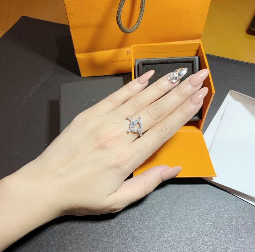 ??MIRA?¡¥ECHAPPEE RING SILVER DIAMOND