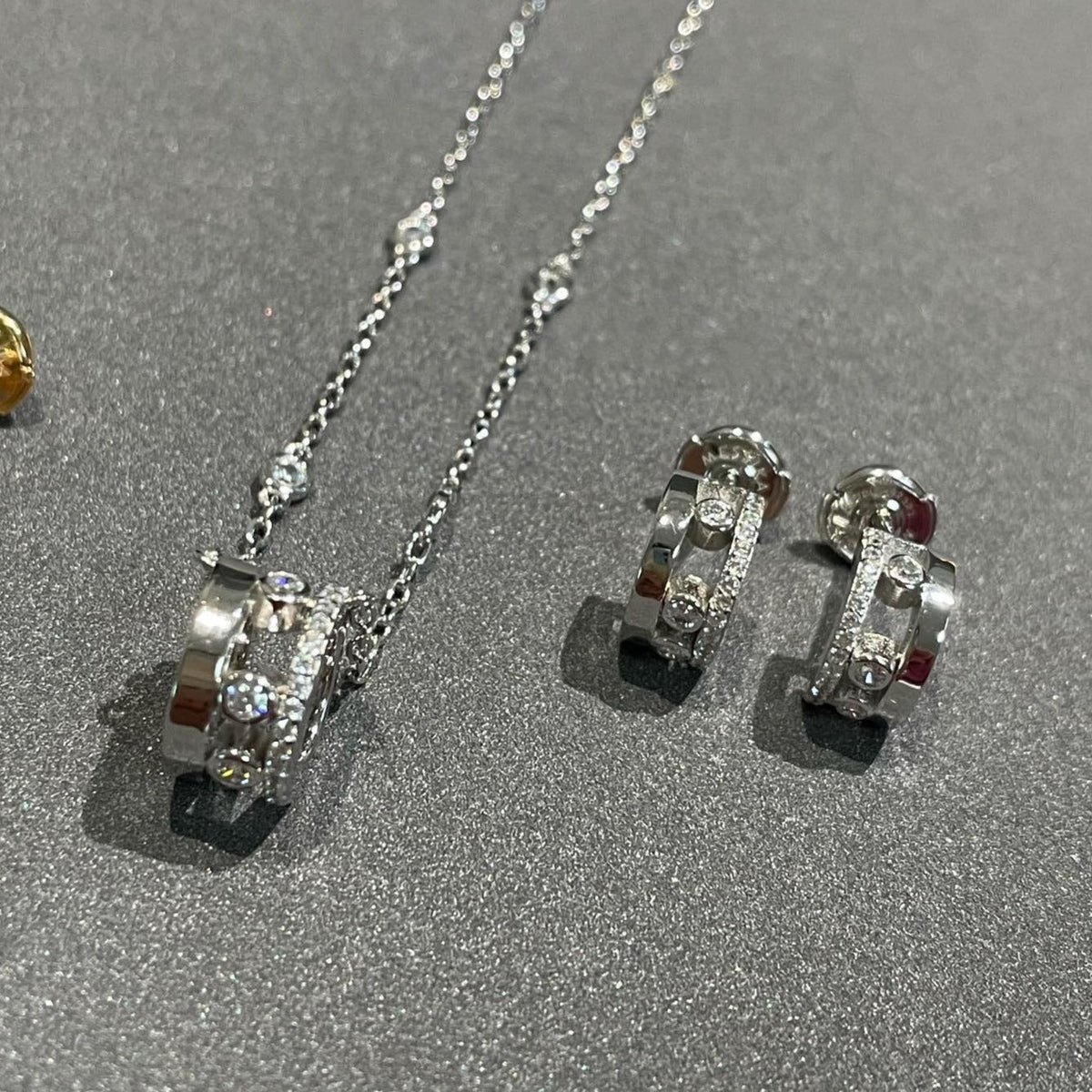 [MIRA] CHAIN MOVE ROMANE PEDAND NECKLACE