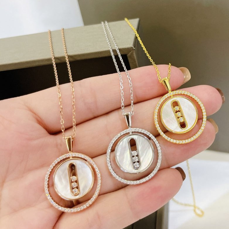 [MIRA]LUCKY MOVE MM NACRE BLANCHE DIAMOND NECKLACE