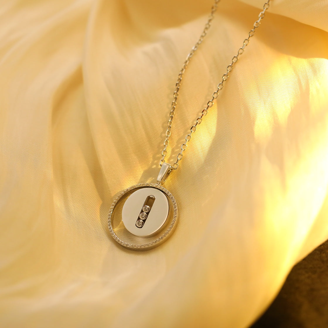 [MIRA]LUCKY MOVE MM SILVER DIAMOND NECKLACE