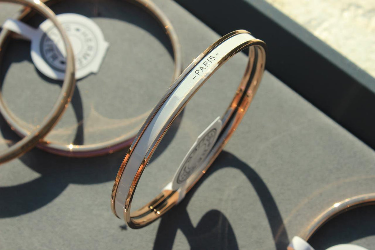 ??MIRA?¡¥HM UNI BANGLE BAG