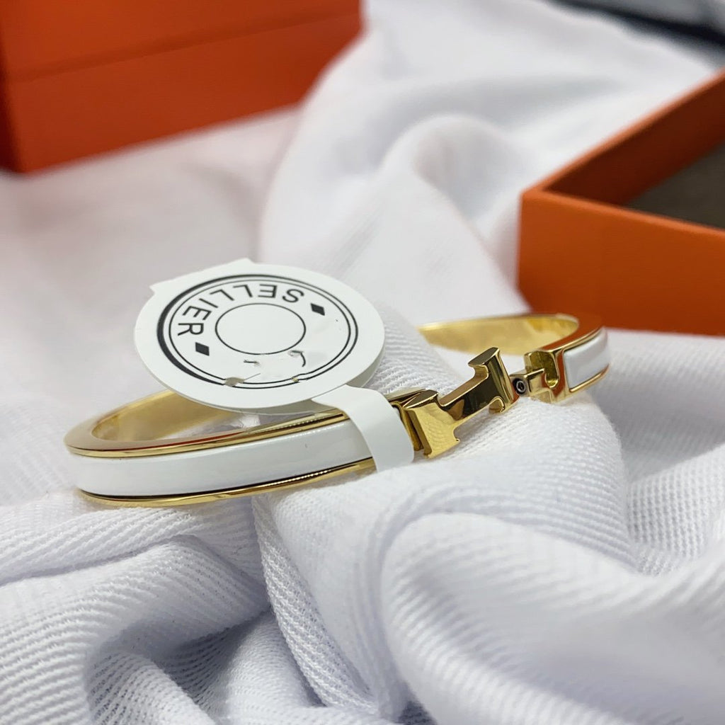??MIRA?¡¥CLASSIC HM CLIC WHITE 8MM ENAMEL BRACELET
