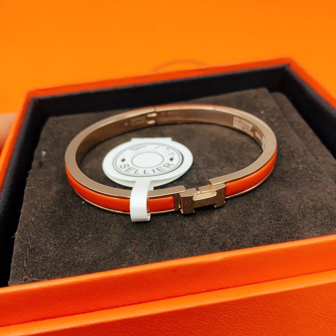 ??MIRA?¡¥CLASSIC HM CLIC RED 8MM ENAMEL BRACELET