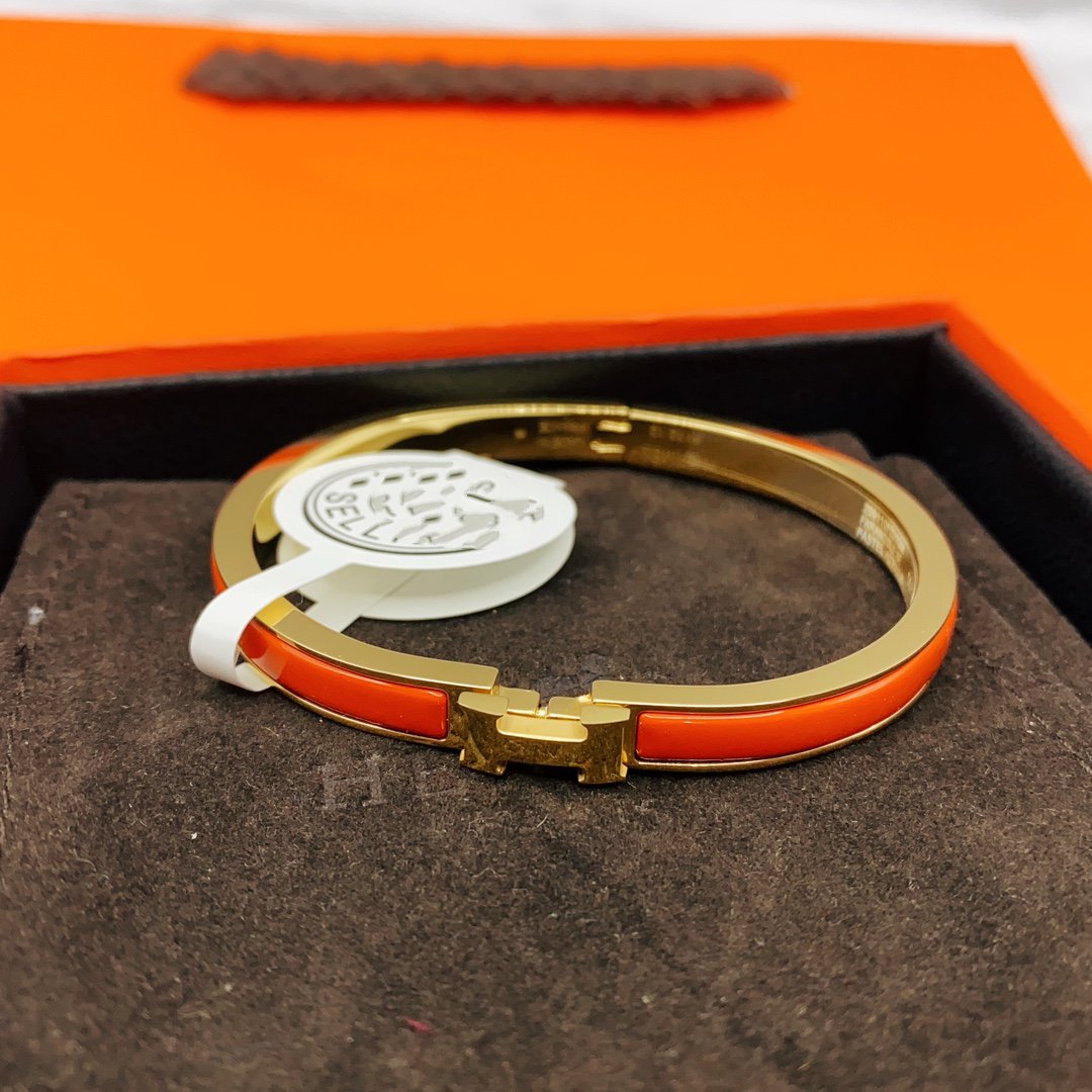 ??MIRA?¡¥CLASSIC HM CLIC RED 8MM ENAMEL BRACELET
