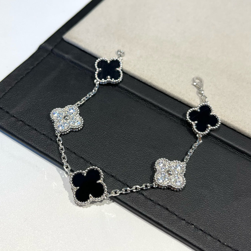 [MIRA]New CLOVER 5 MOTIF ONYXS BRACELET COLLECTION