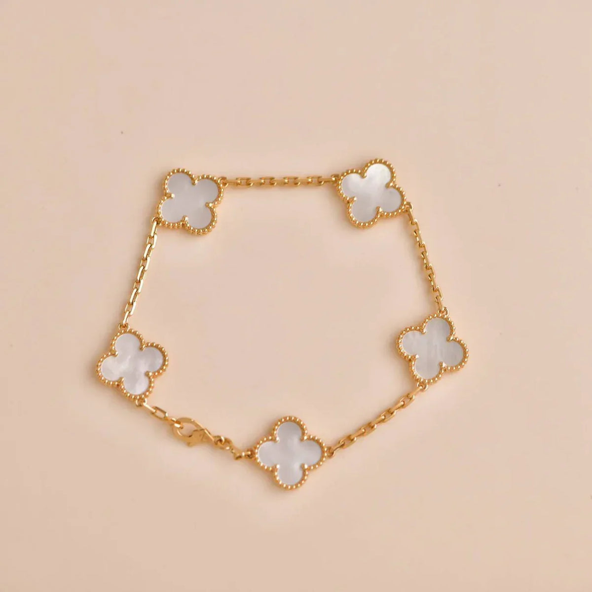 [MIRA]New CLOVER WHITE PEARL MOP 5 MOTIF BRACELET COLLECTION