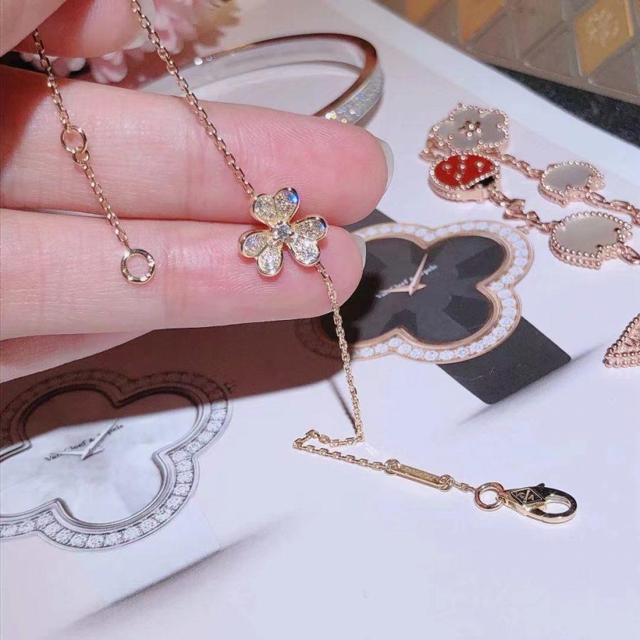 ??MIRA?¡¥FRIVOLE GOLD FLOWER DIAMOND BRACELET