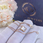 ??MIRA?¡¥CLOVER WHITE MOP SINGLE FLOWER BRACELET